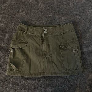 PACSUN olive green mini cargo skirt SIZE SMALL